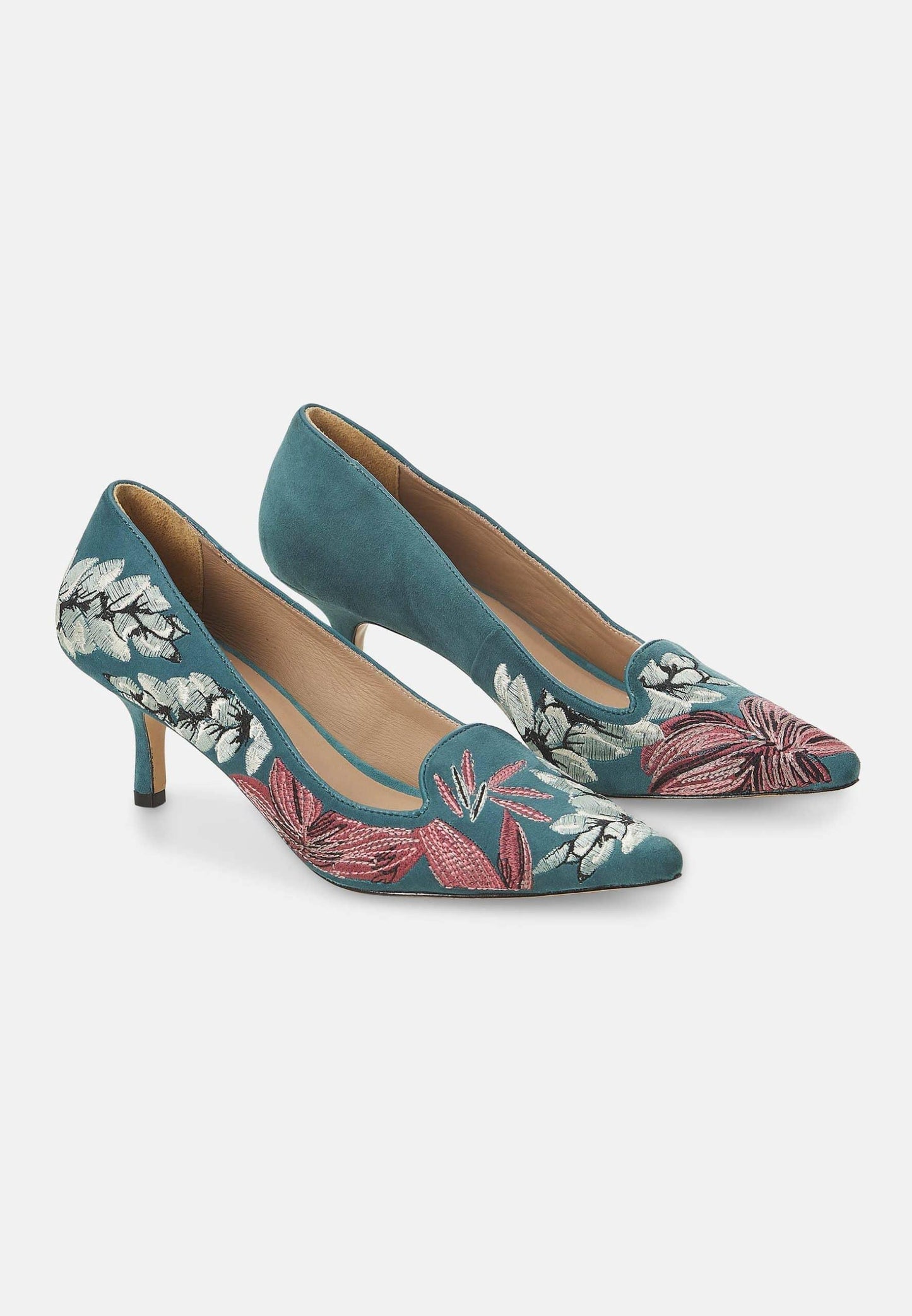 Mangará Ipê Genuine Leather Kitten Pumps